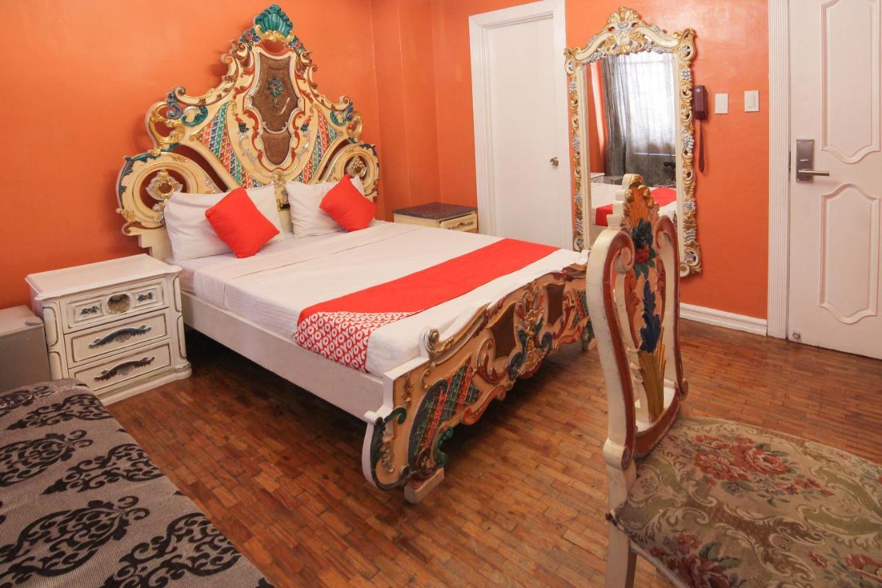 Oyo 104 Manila Venetian Hotel Экстерьер фото
